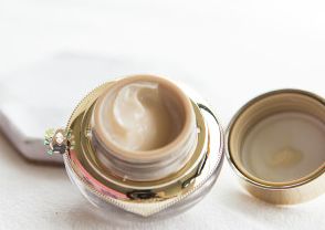 十强！避雷智商税抗老眼霜保姆级选购攻略j9九游会(中国)网站抗皱眼霜排行榜前(图10)