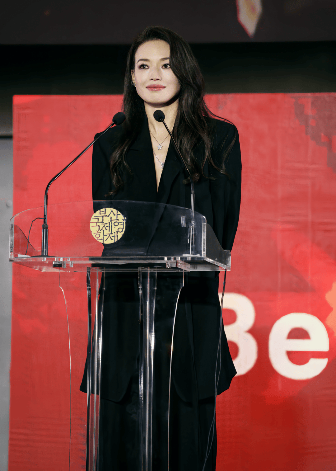 舒淇营业太频繁被质疑是“高仿号”j9九游真人游戏第一平台起猛了(图14) 舒淇营业太频繁被质疑是“高仿号”j9九游真人游戏第一平台起猛了(图14)