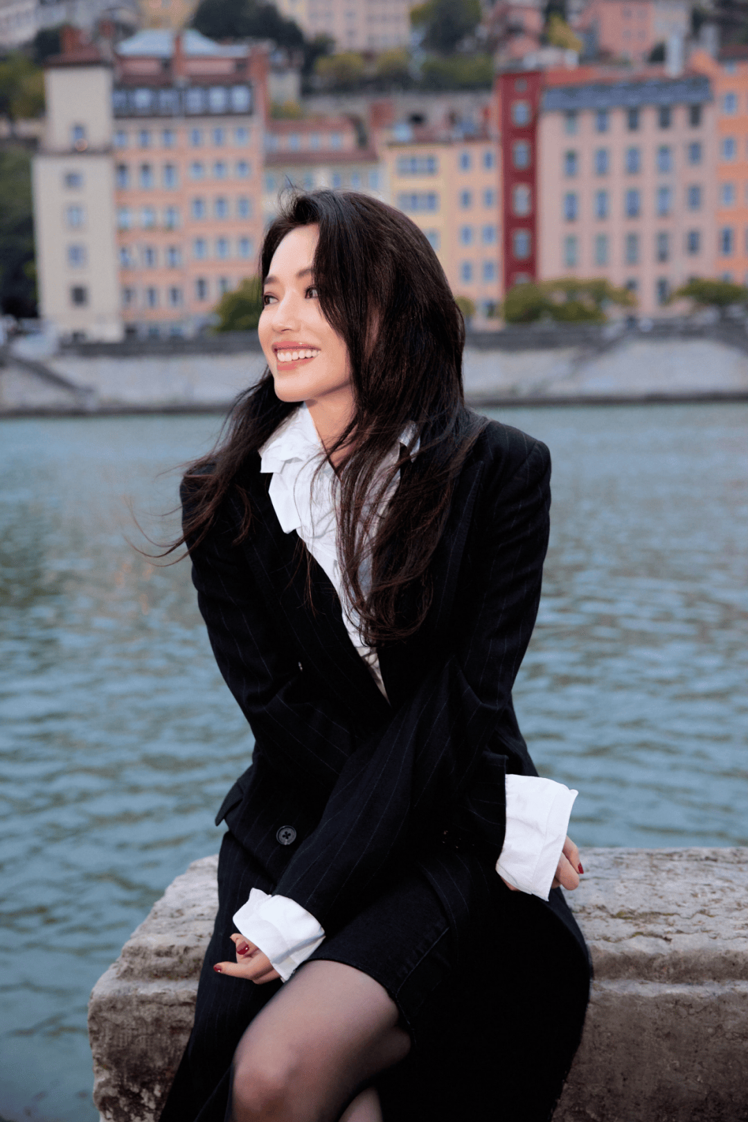 舒淇营业太频繁被质疑是“高仿号”j9九游真人游戏第一平台起猛了(图21) 舒淇营业太频繁被质疑是“高仿号”j9九游真人游戏第一平台起猛了(图21)